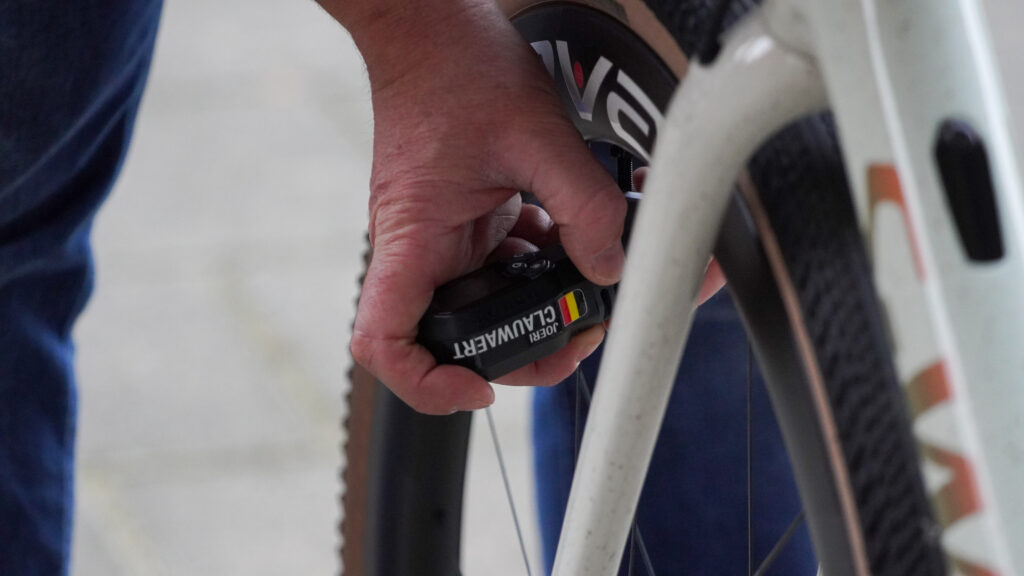 2025 Gravel Worlds Tech Gallery electric tyre inflator