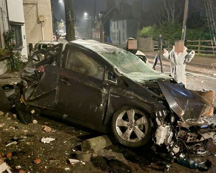 https://cdn.road.cc/wp-content/uploads/roadcc/Faversham-car.jpg