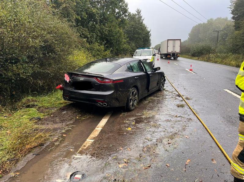 https://cdn.road.cc/wp-content/uploads/roadcc/Kia-crash-13-October.jpg