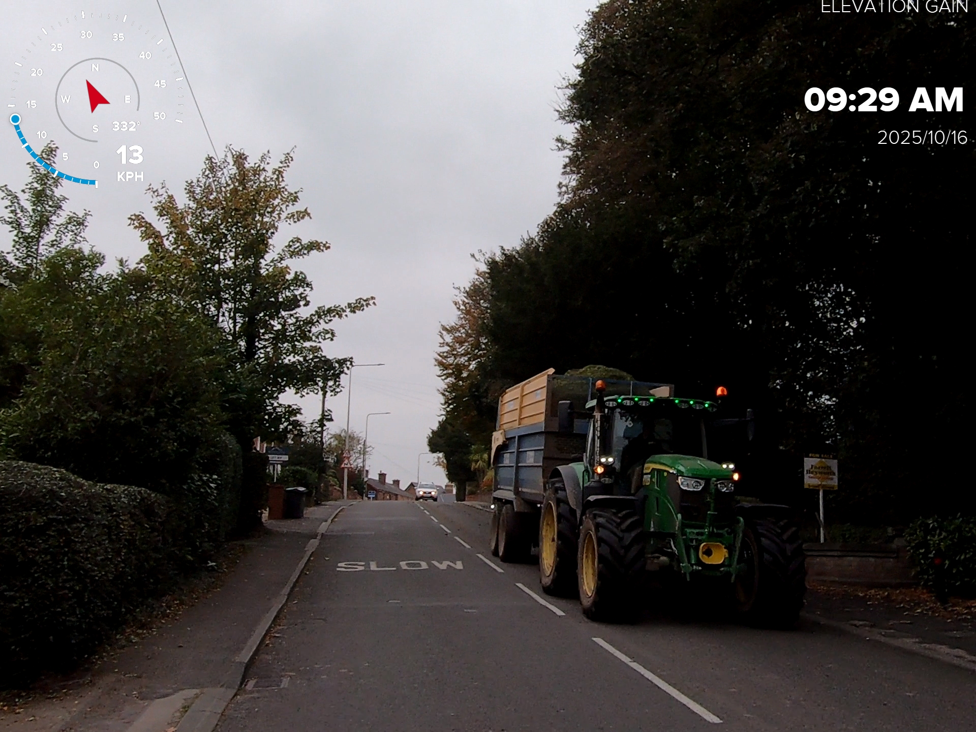 https://cdn.road.cc/wp-content/uploads/roadcc/TractorNoPlate-16Oct25.jpg