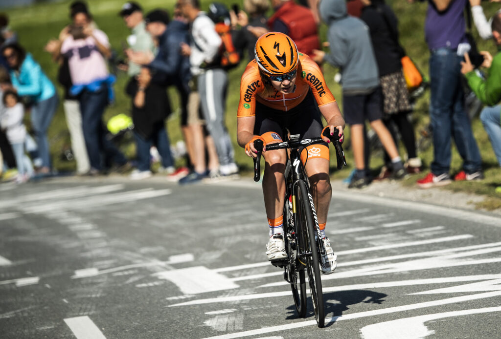 Anna van der Breggen on her way to winning 2018 worlds road race