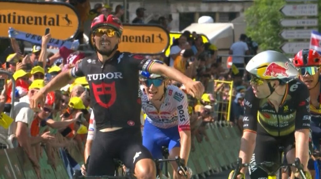Julian Alaphilippe celebrates winning stage 15 of the 2025 Tour de France… despite finishing third