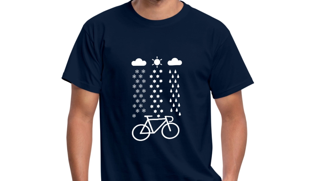 All-weather t-shirt crop