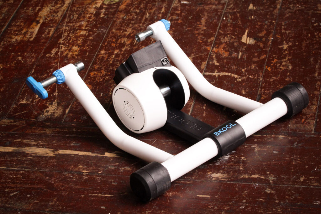 Bkool Smart Go &ndash; folded.jpg