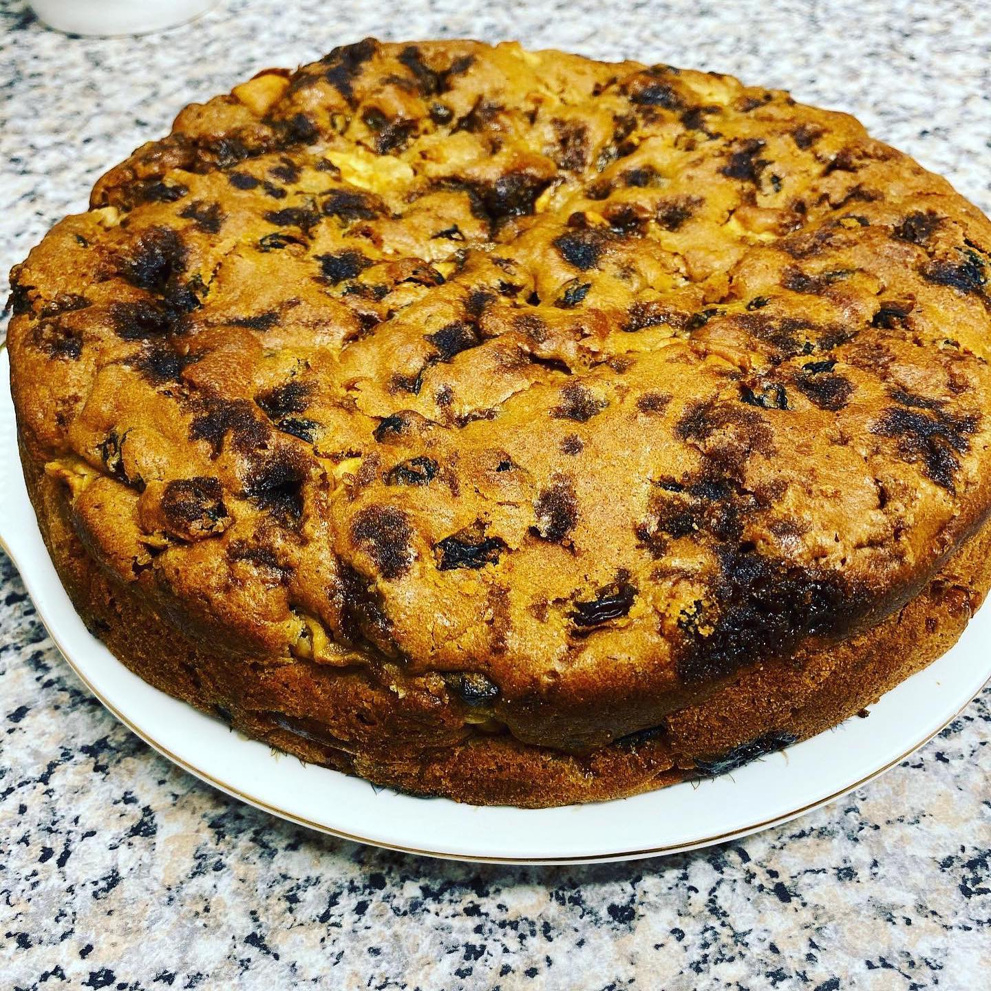 https://cdn.road.cc/wp-content/uploads/roadcc/cake.jpg