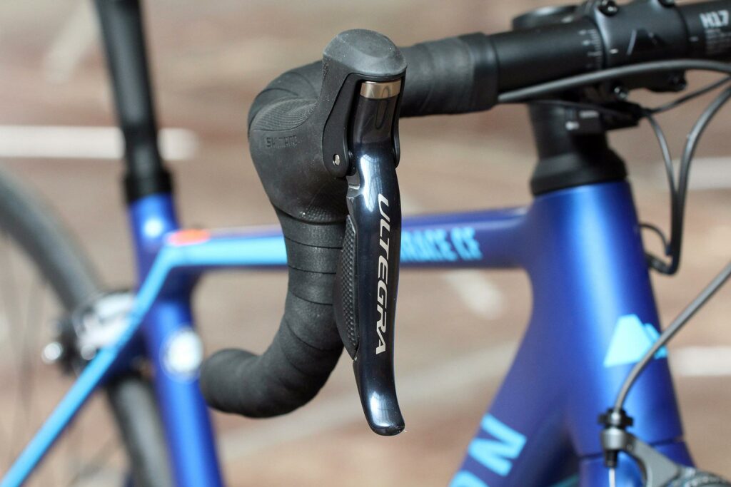 Canyon Endurace Wmn CF 9.0 &ndash; shifter.jpg