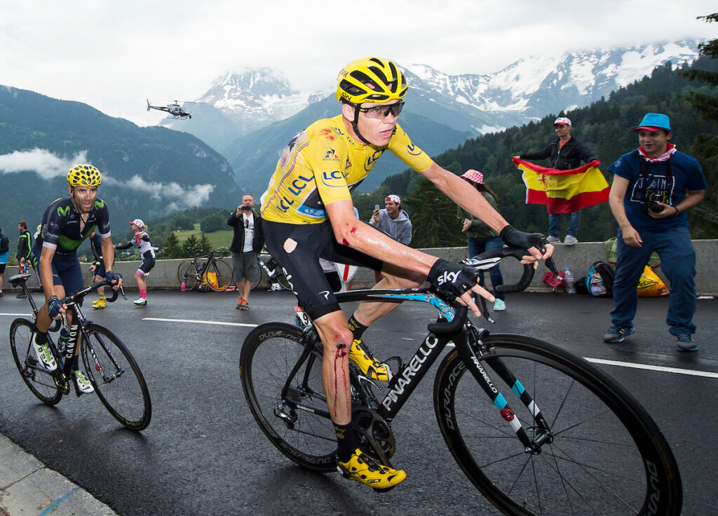 Chris Froome Crash (CREDIT Alex Broadway:ASO:SWpix.com)