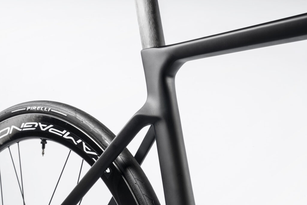 COLNAGO-prototipo-fondobianco12