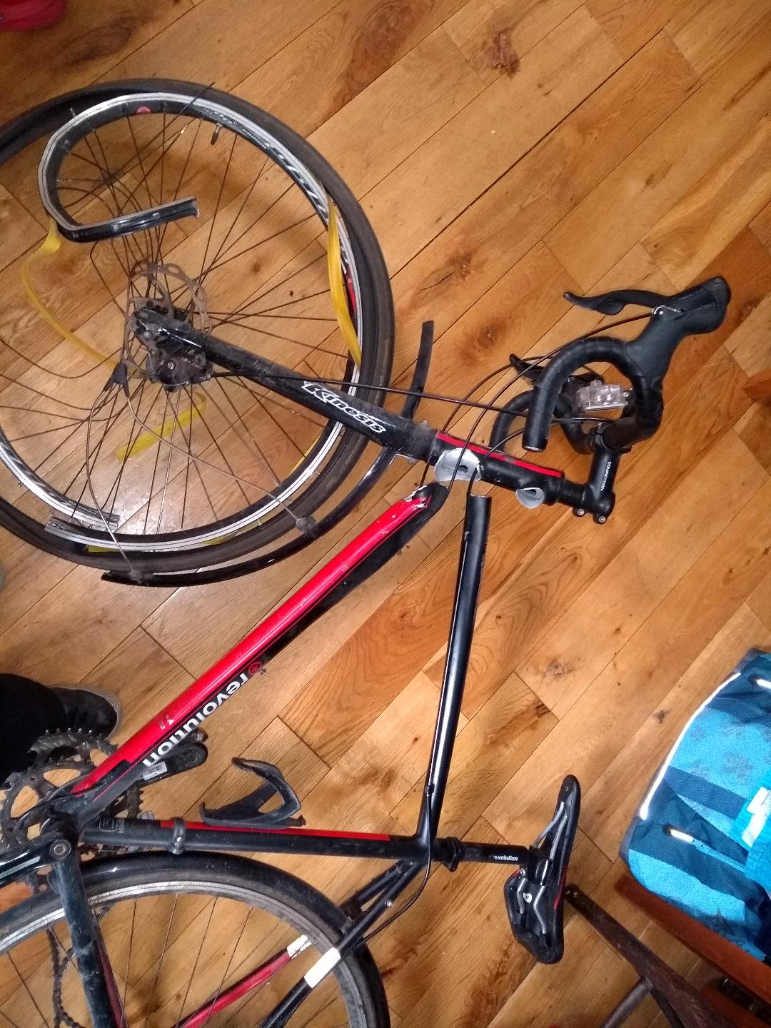 https://cdn.road.cc/wp-content/uploads/roadcc/crashbike.jpg