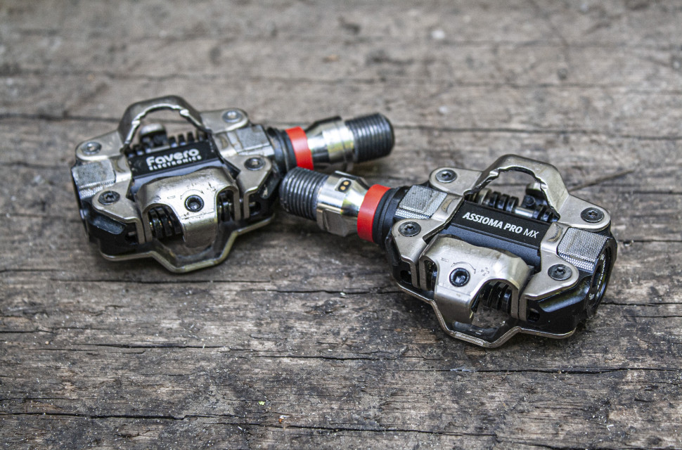 Favero Assioma Pro MX-2 hero shot