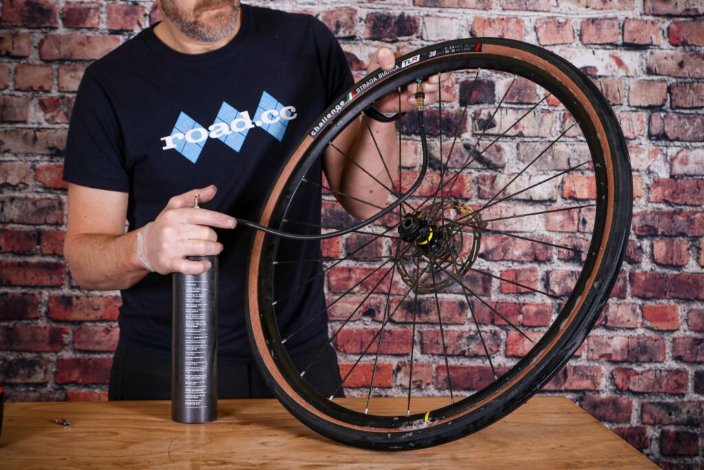 Fitting tubeless tyres – 16 – use tyre booster if track pump doesn’t work