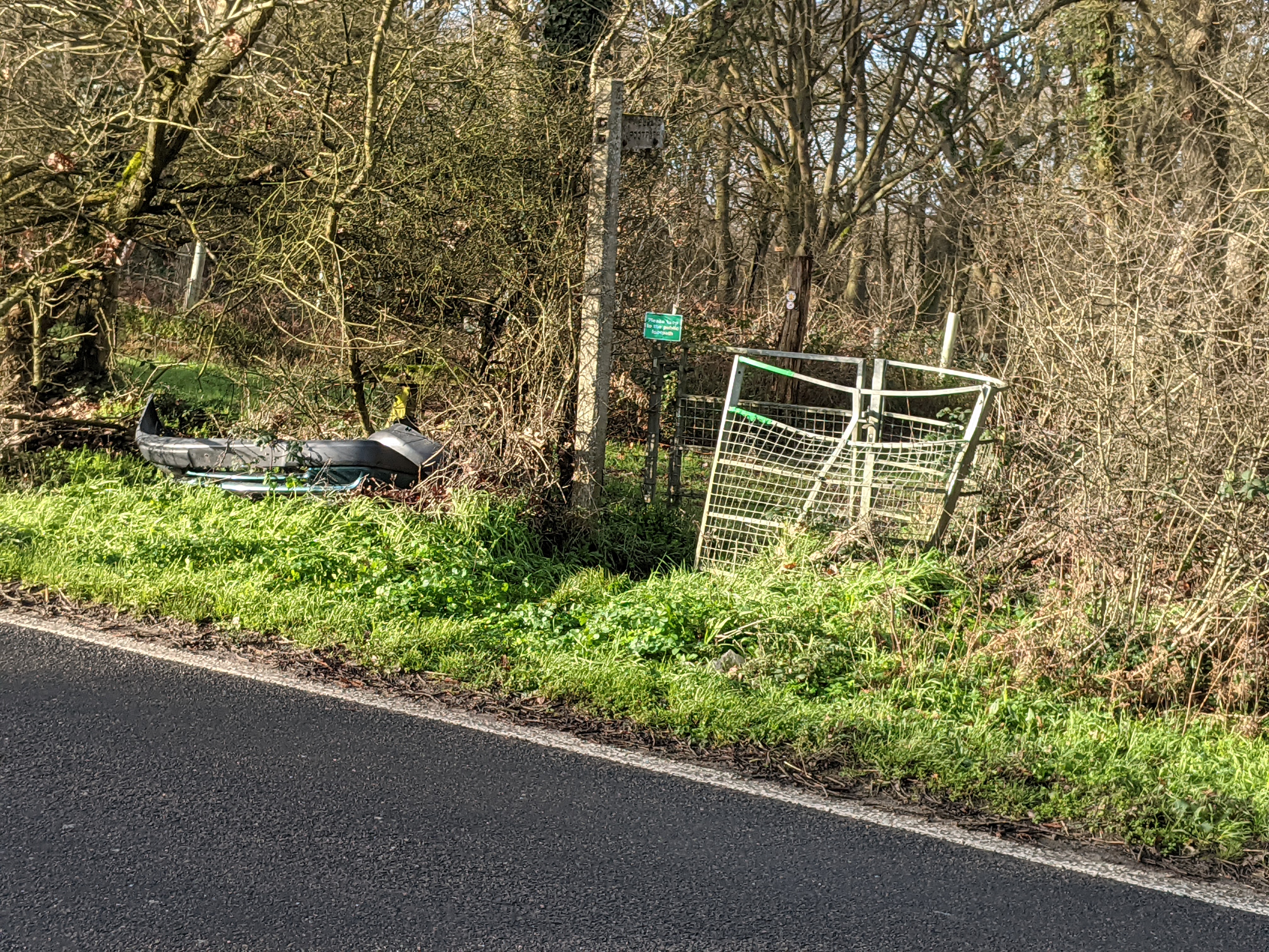 https://cdn.road.cc/wp-content/uploads/roadcc/gate.jpg