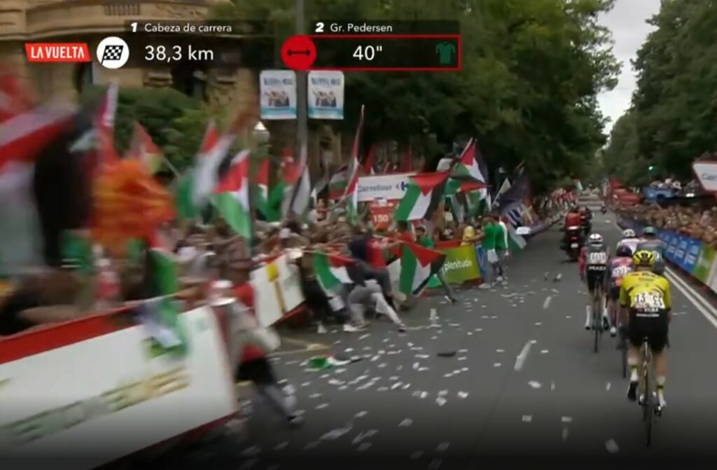 Pro-Palestine protesters pushed back at the finish line in Bilbao, 2025 Vuelta a España stage 11