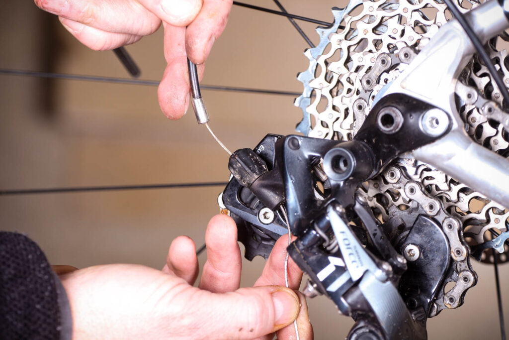 How to replace a gear cable 02