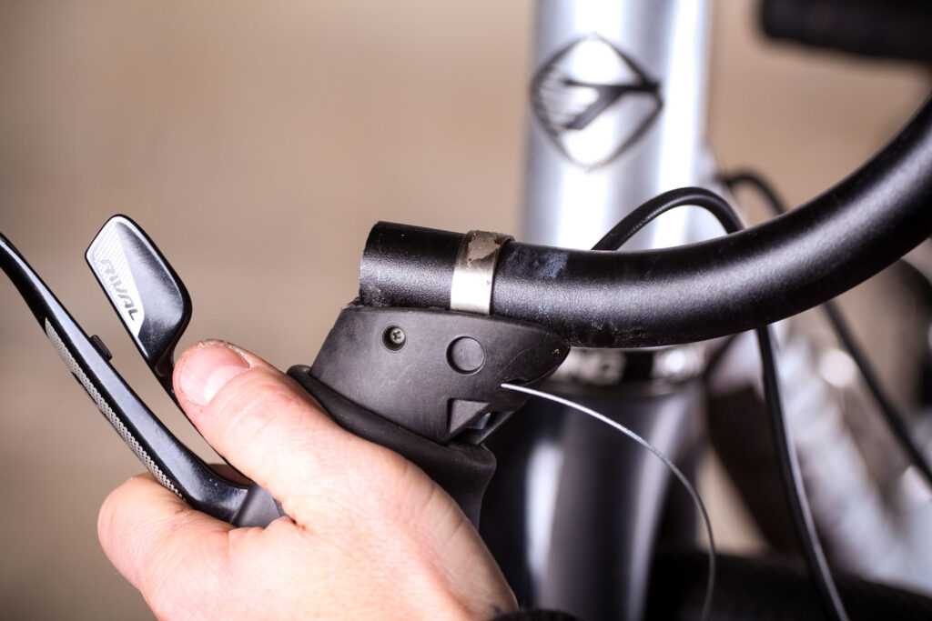 How to replace a gear cable 08