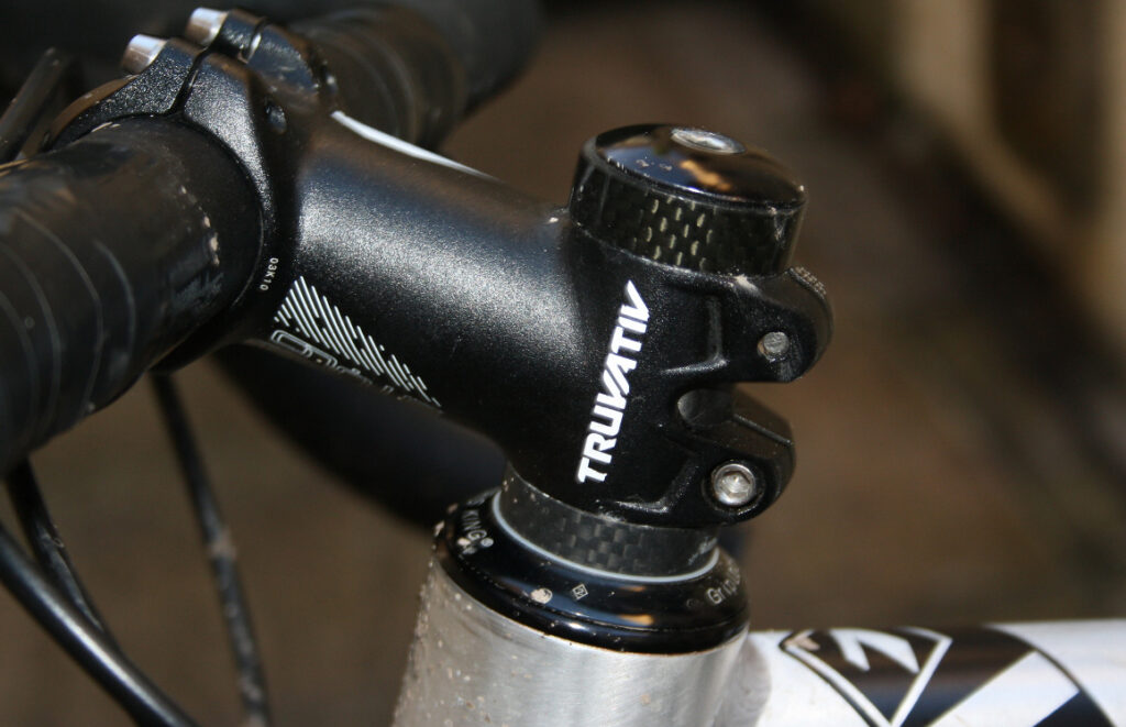 How to trim a carbon fibre steerer tube space-spacers_0