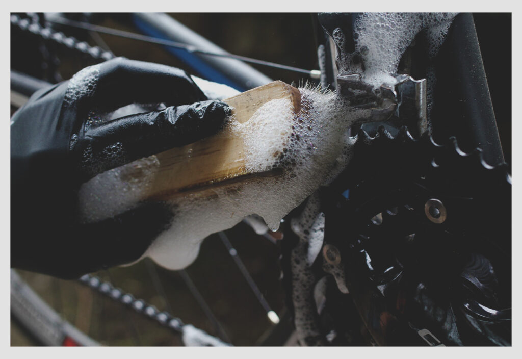 How to clean and lube your chain - Cleaning