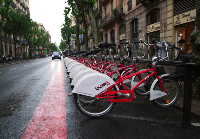 Barcelona Bicing Hire Scheme copyright Simon MacMichael.png