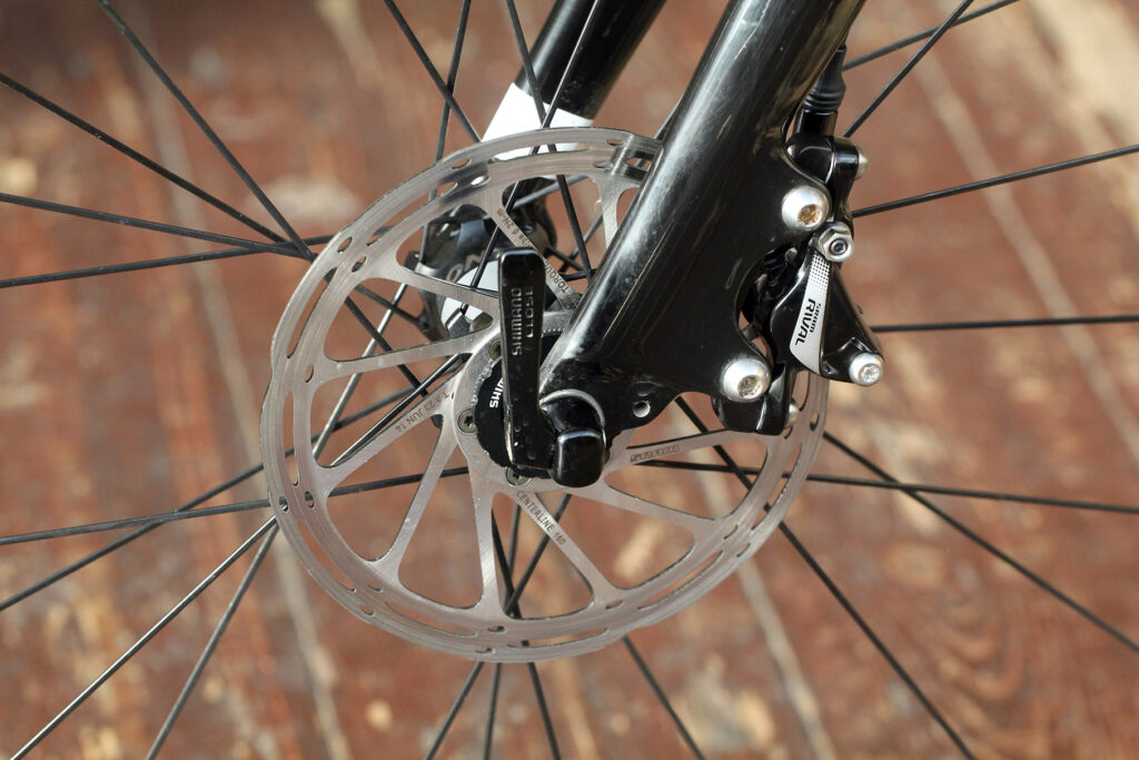 SRAM Rival 22 Hydro groupset – disc brake on bike