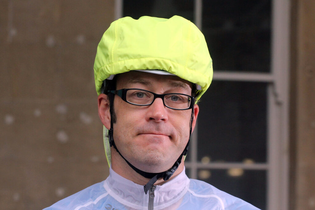 Showers Pass 2-D Helmet Cover