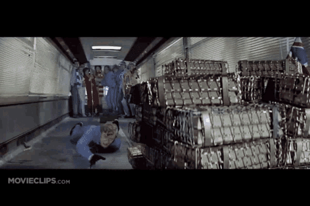 https://cdn.road.cc/wp-content/uploads/roadcc/italian-job1969-great-idea.gif