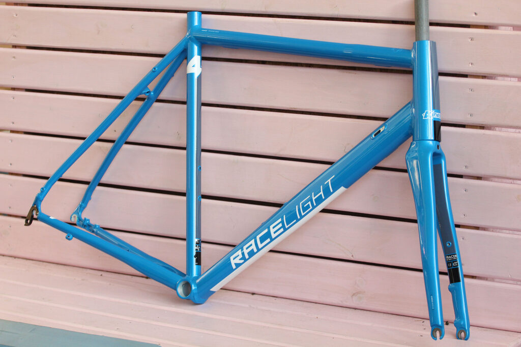 Kinesis 4S Disc – frame and fork.jpg