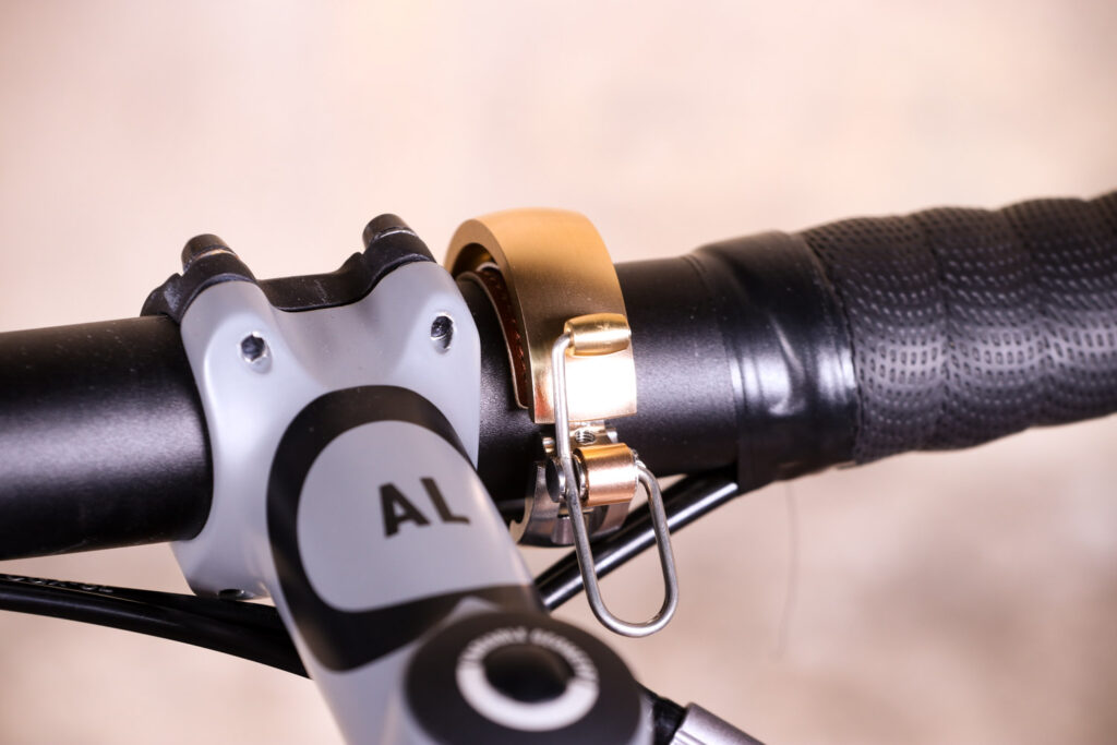 Knog Oi Luxe Bell Brass S - on bike 1