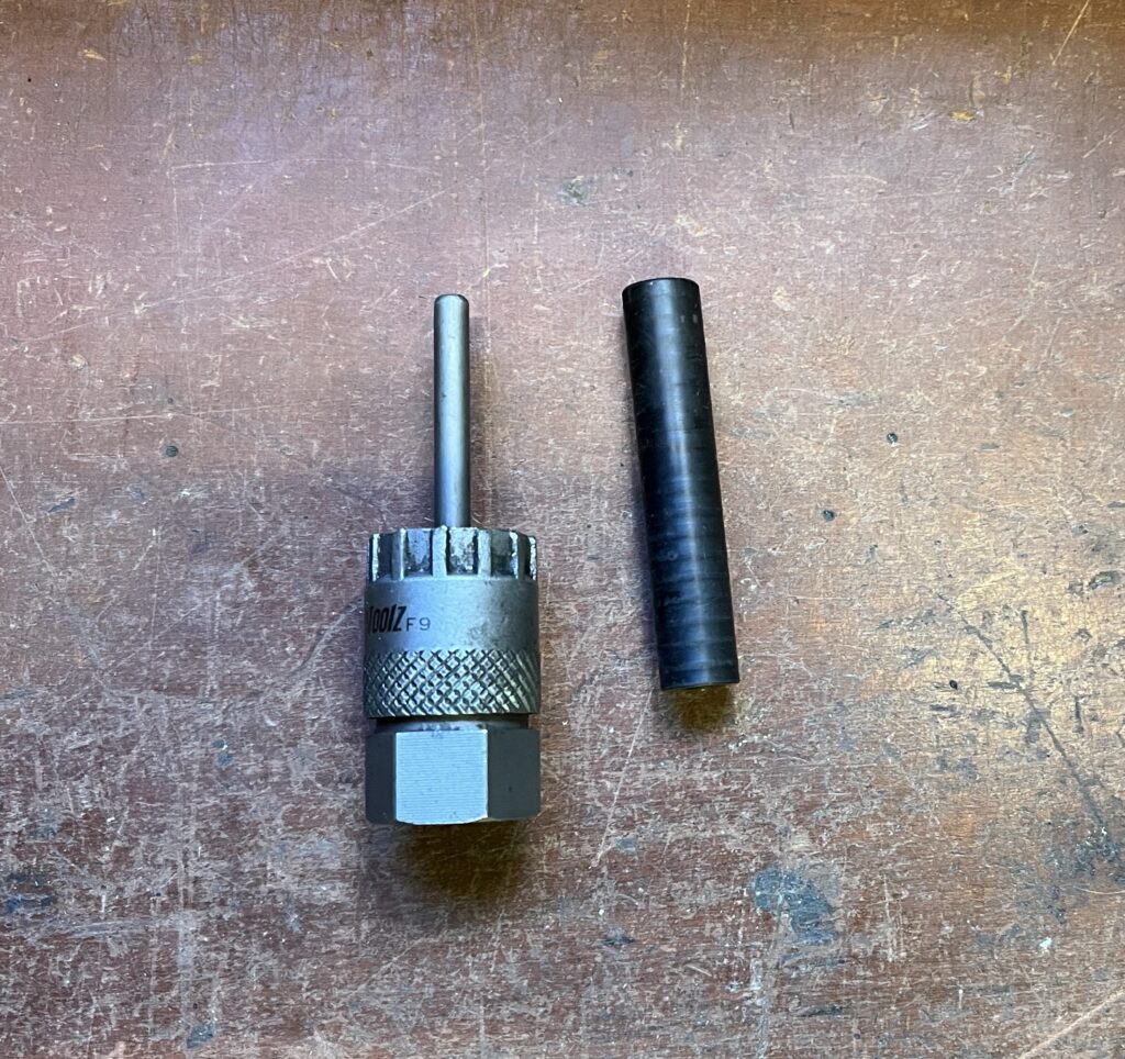 Lockring tool side