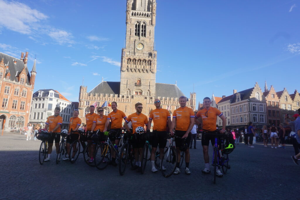 London Amsterdam ride komoot Bruges Market Square 02