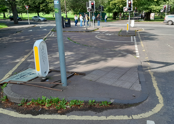 https://cdn.road.cc/wp-content/uploads/roadcc/median.png