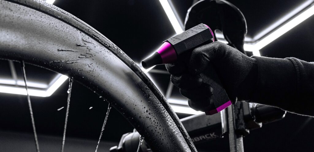 Muc-Off Air Blaster in action