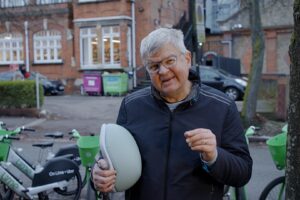 Panorama &ndash; Adrian Chiles