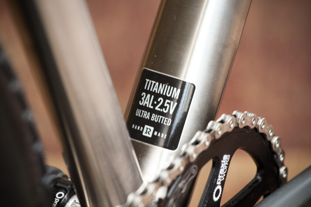 Reilly Gradient – frame sticker.jpg