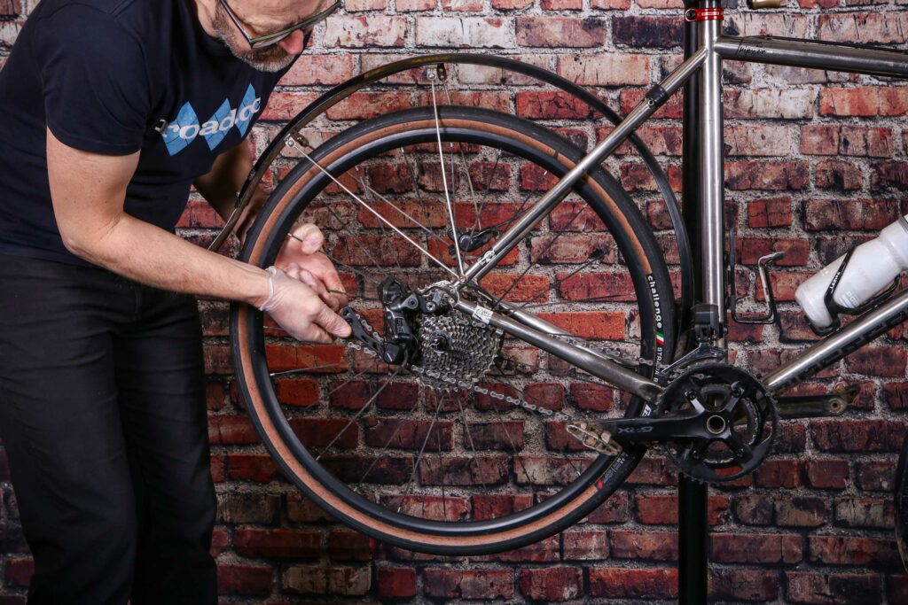 Replacing a bike chain – 06 – removing the rear wheel