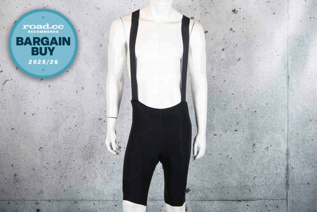 roadcc recommends awards 2025-26 – Clothing of the Year – Bargain Buy – Boardman 9 Series Bib Shorts