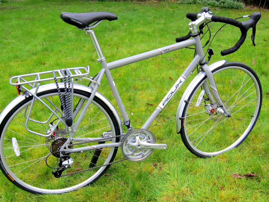 Roux Etape 250 &ndash; full bike from rear