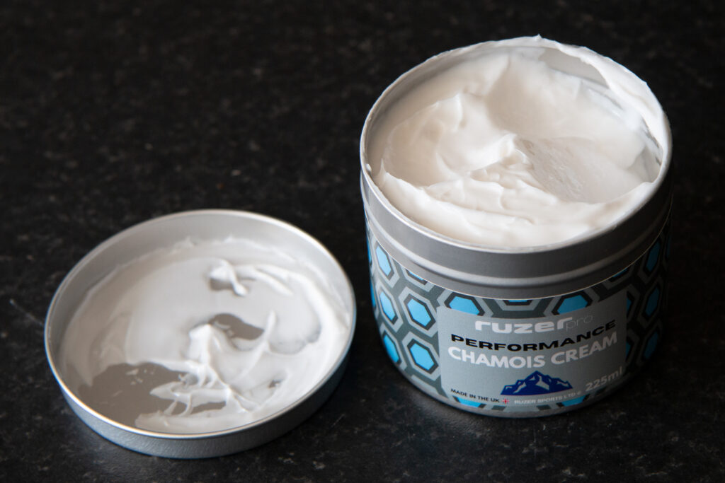 Ruzer Performance Luxury Chamois Cream 2.jpg
