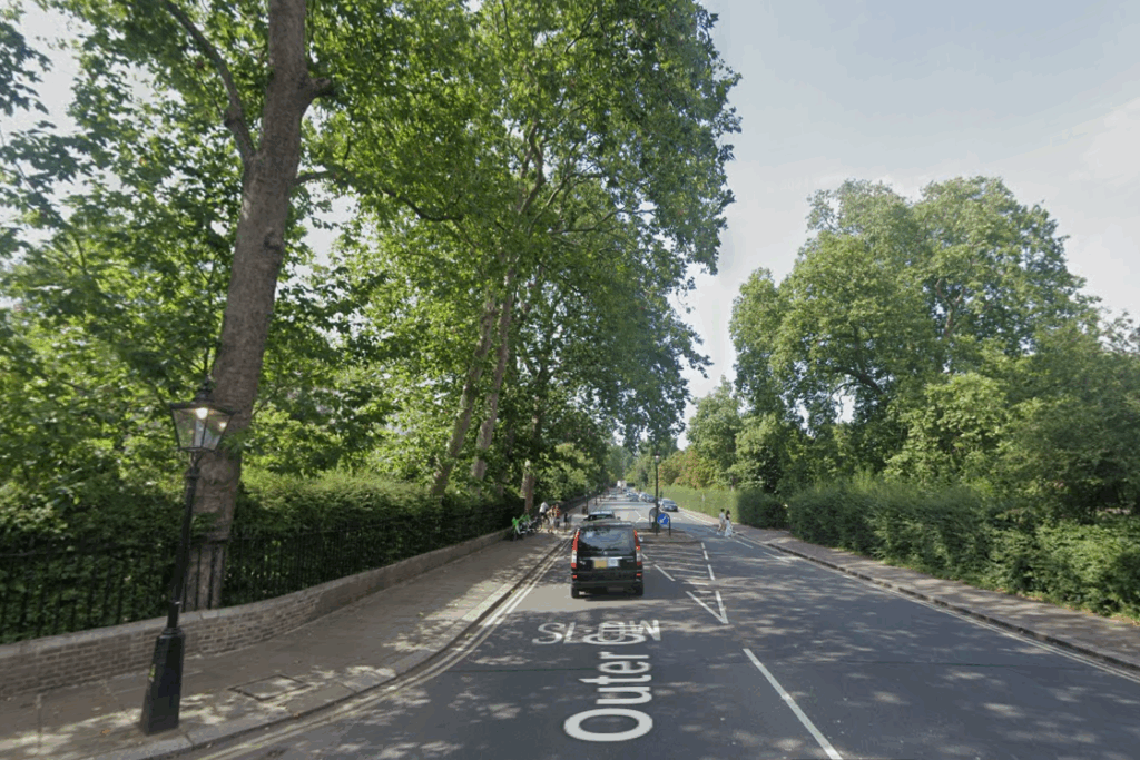Regent’s Park Outer Circle by Hanover Terrace