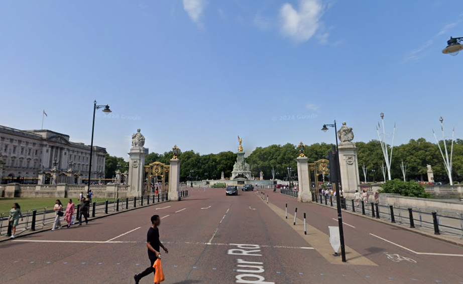Cycleway 3 Buckingham Palace