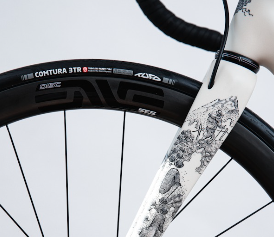 2022 Festka Kafka on a bike ses wheels