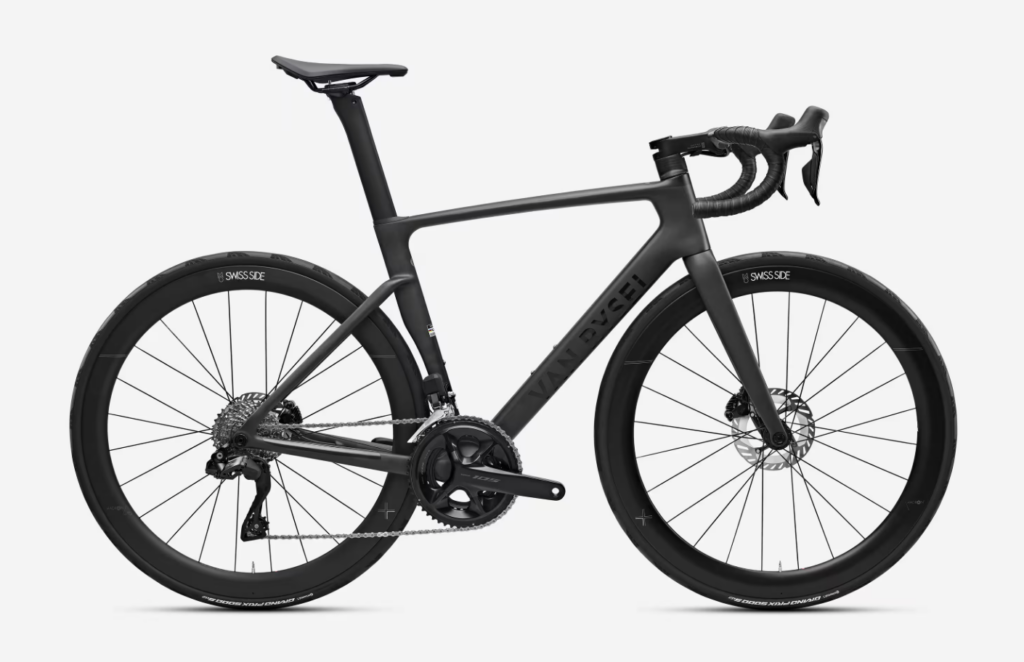 Van Rysel RCR-R Shimano 105 Di2 road bike