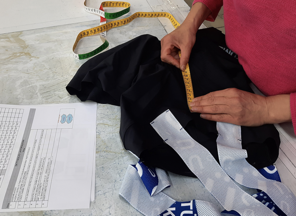 2026 Kostume bib shorts making