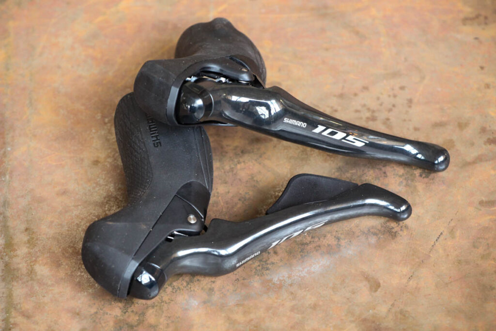 shimano_105_r7000_groupset_-_brake_levers