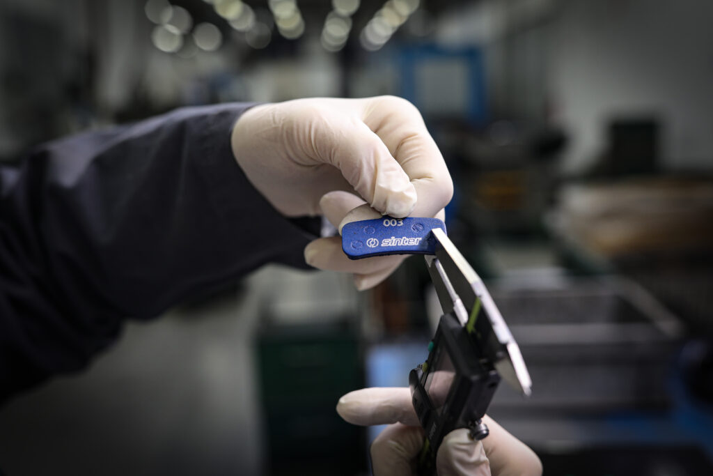 Sinter – testing pad thickness