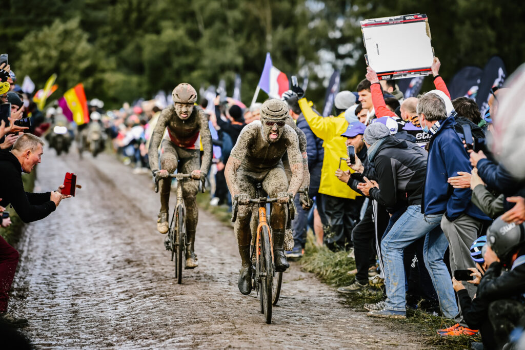Sonny Colbrelli Merida Reacto Paris-Roubaix (Credit A.S.O._Pauline Ballet)-2