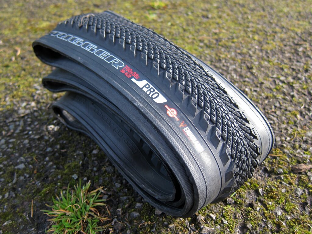 Specialized Trigger Pro 2Bliss Ready 700×38 Tyre – Side