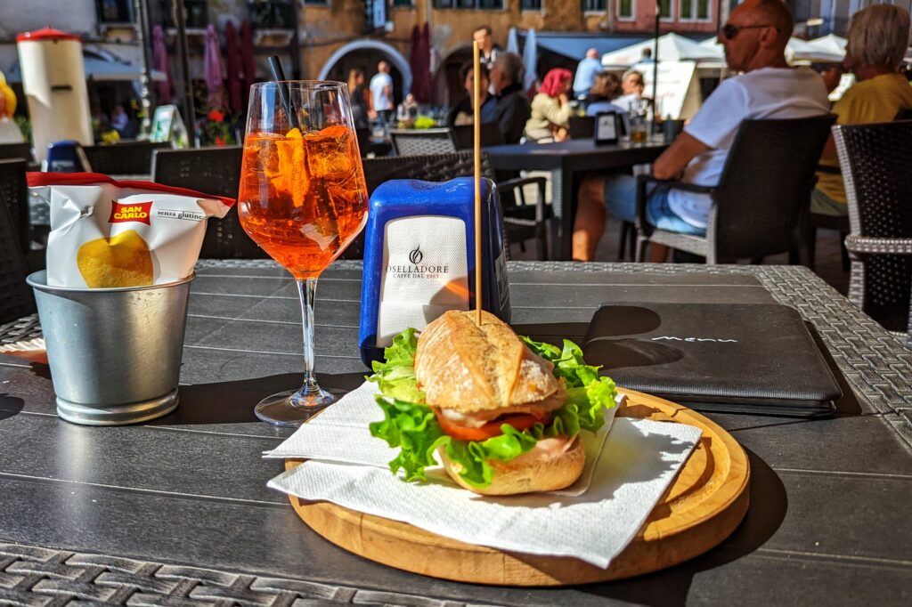 Spritz and panino