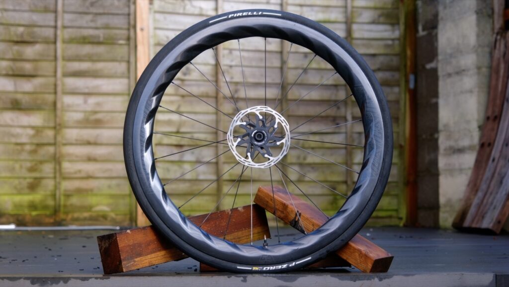 2025 Chinese carbon wheels Light Bicycle Falcon Turbo 50