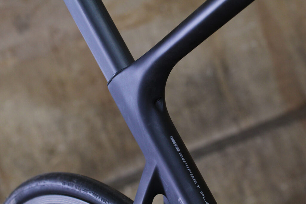 Storck Aerfast Platinum &ndash; seatpost clamp.jpg