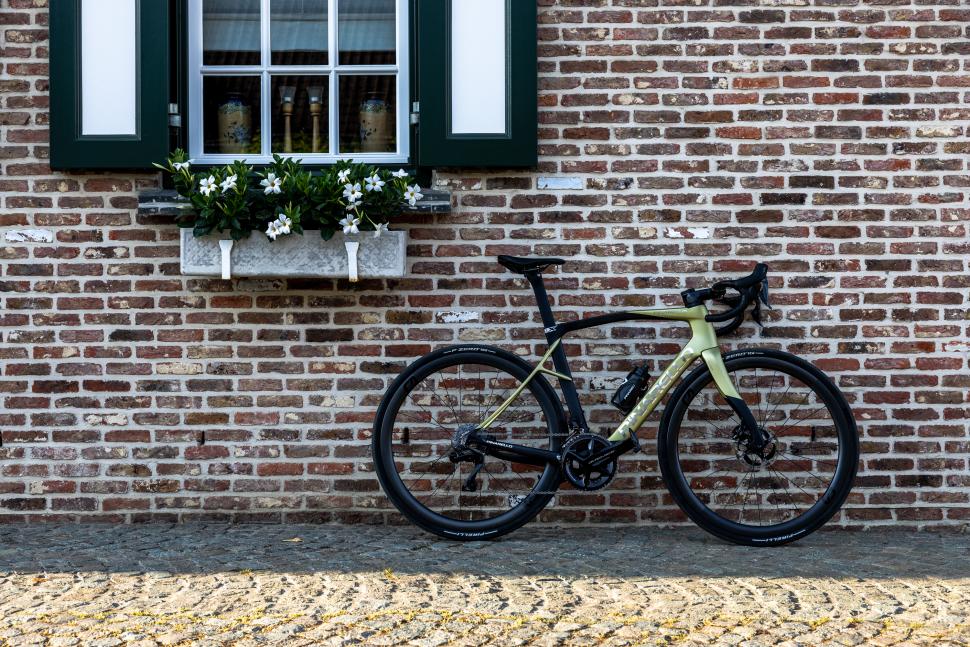 0548_RB_270623_phRobyBragotto_Pinarello_X_Belgio